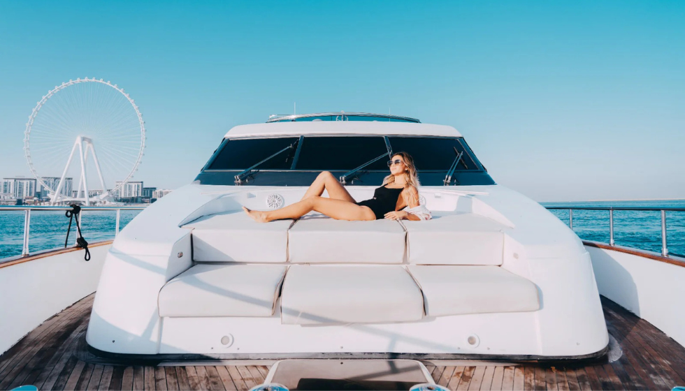 Морской круиз на яхте с обедом (2 часа)