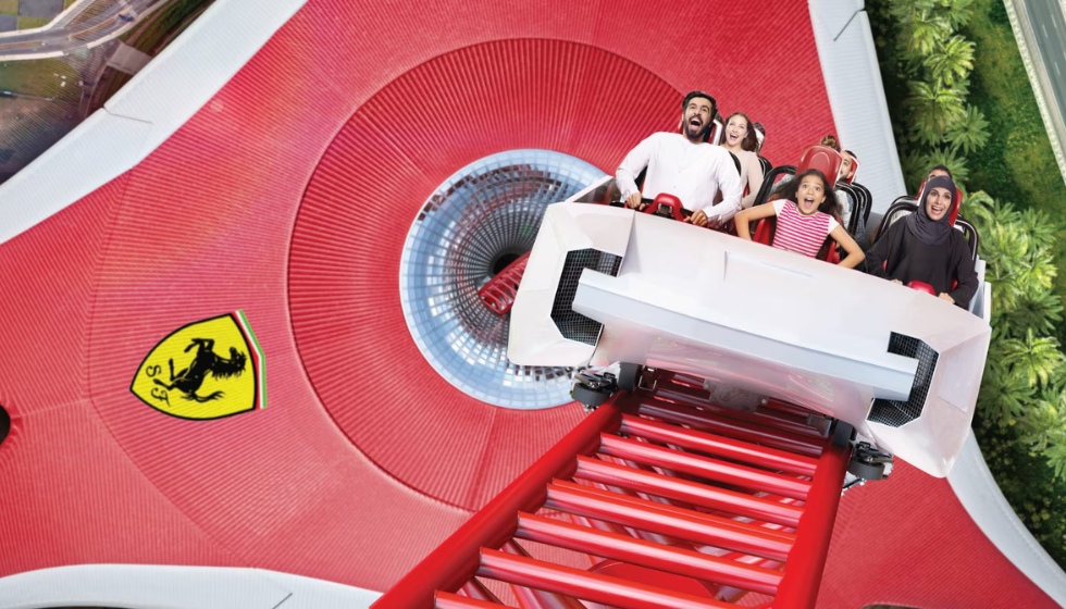 Тематический парк  Ferrari World в Абу-Даби
