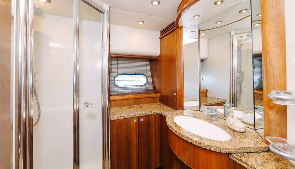Rent Private Yacht Sunseeker 82 Why Not In Dubai HARBOUR