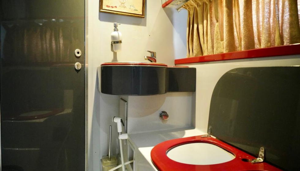 Yacht 44 Feet Rental in Dubai Up To 12 Persons