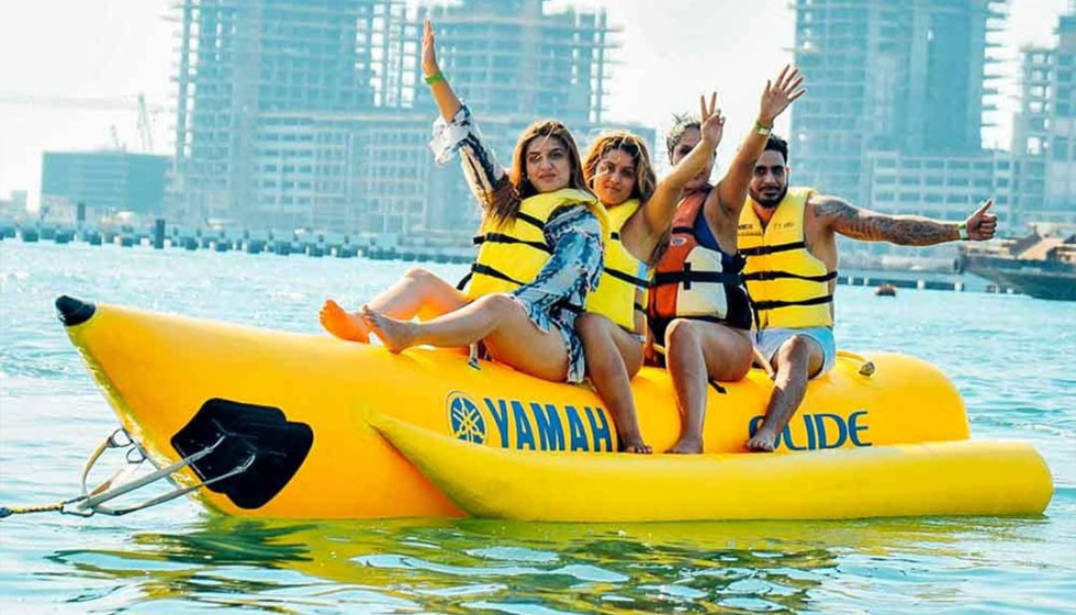 Banana Boat In Dubai Jumeirah
