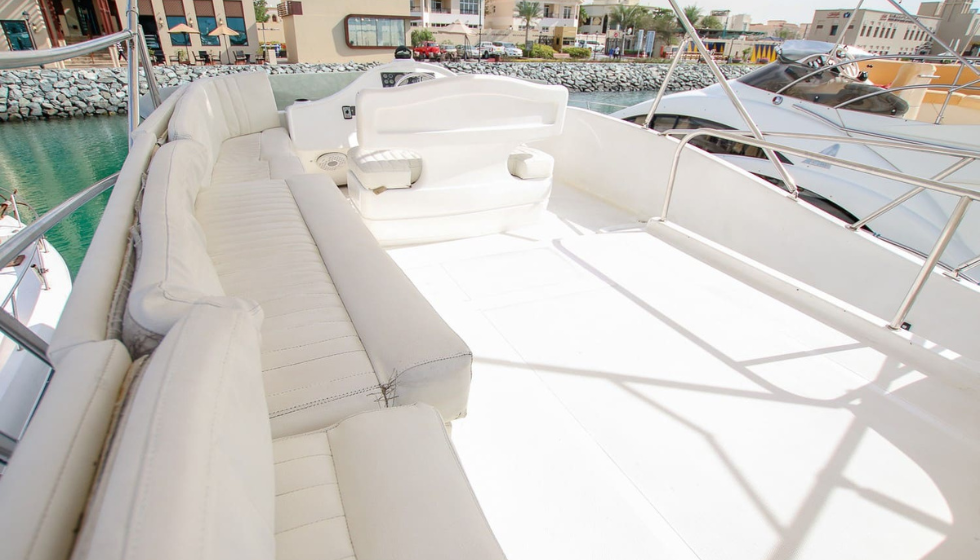Yacht 45 Feet Rental in Dubai For 12 Persons