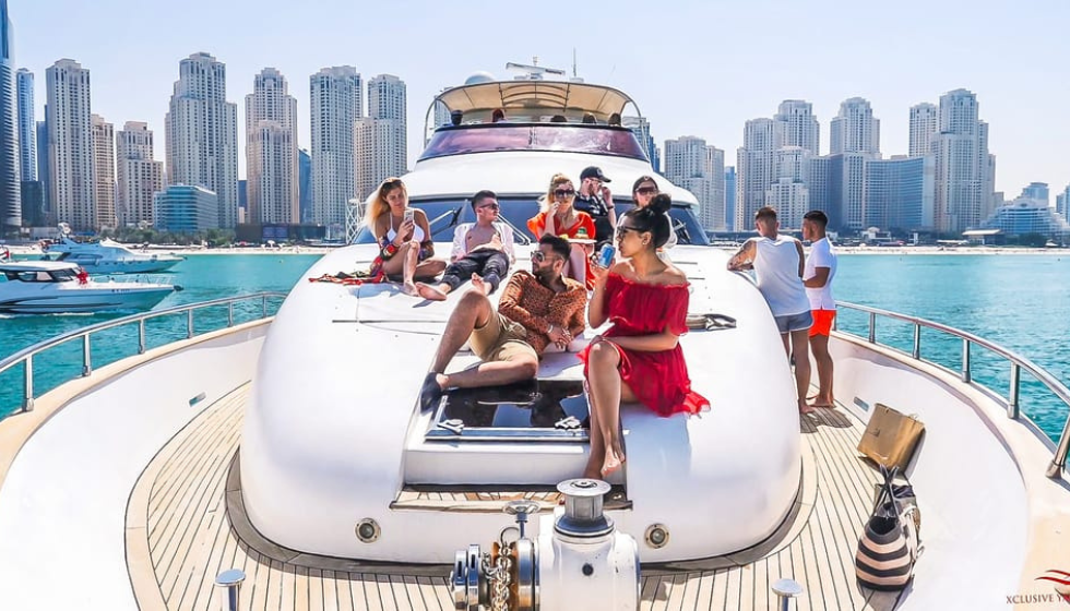 Морской круиз на яхте с обедом (2 часа)