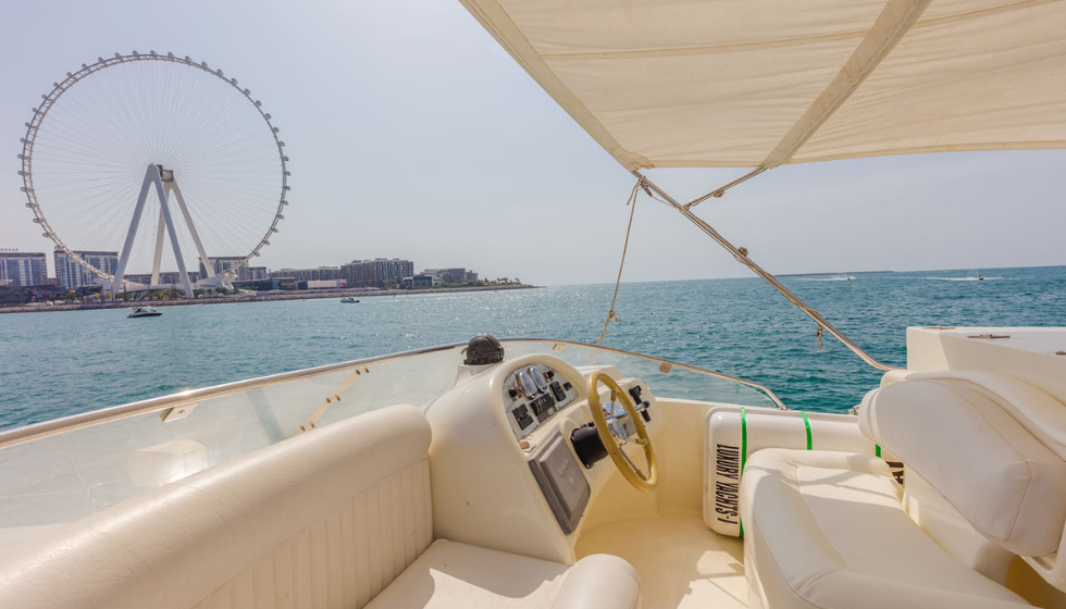 Yacht 50 Feet Rental in Dubai For 18 Persons